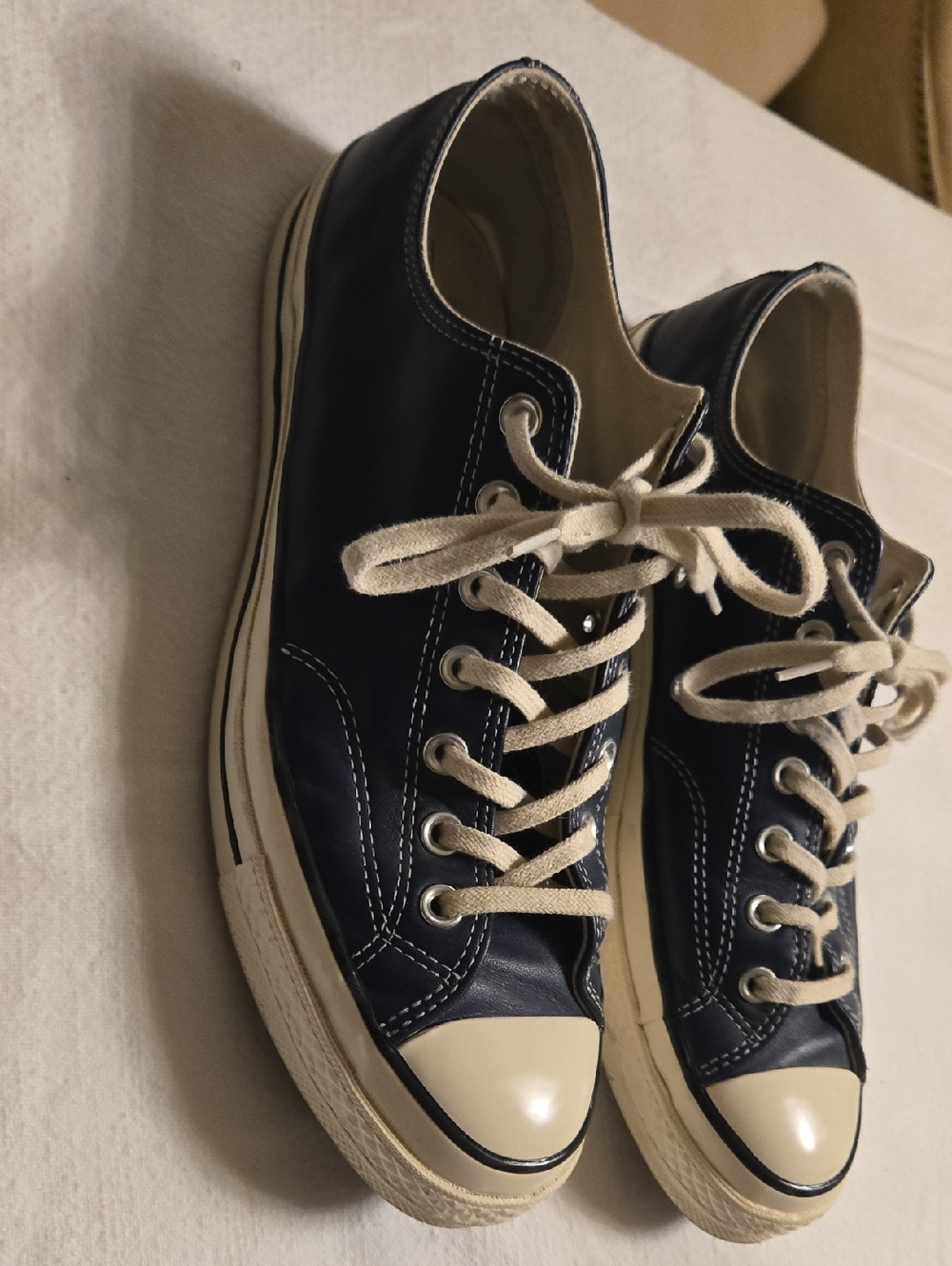 Converse Chuck 70 Low-Top Leather Sneakers - Navy / Cream